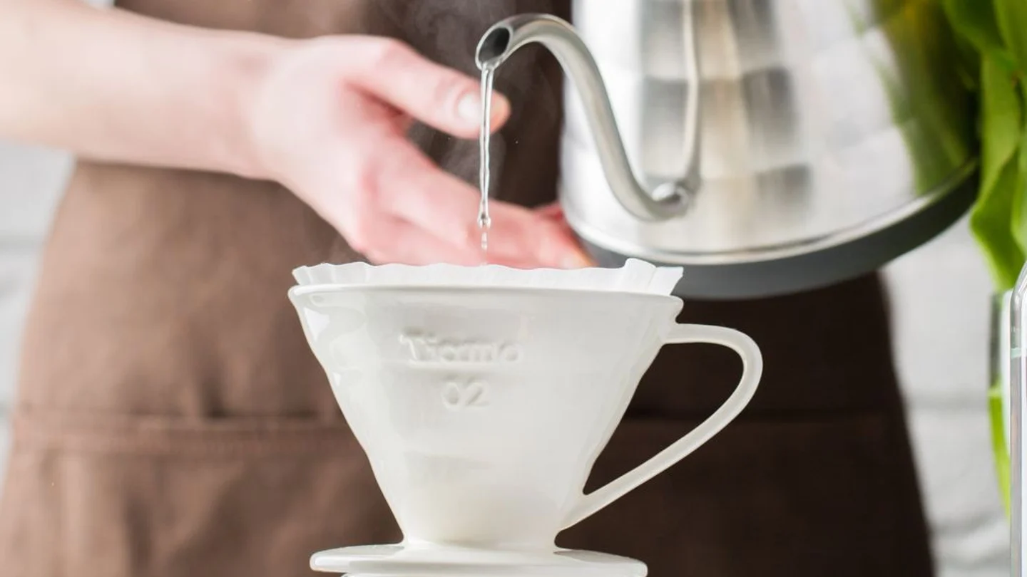 Why Does Coffee Taste Sour or Bitter? A One-Variable Troubleshooting Guide